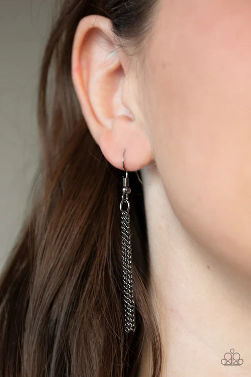 Paparazzi Necklaces - Artificial Arches - Black