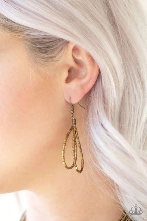 Paparazzi Necklaces - Knotted Knockout - Brass