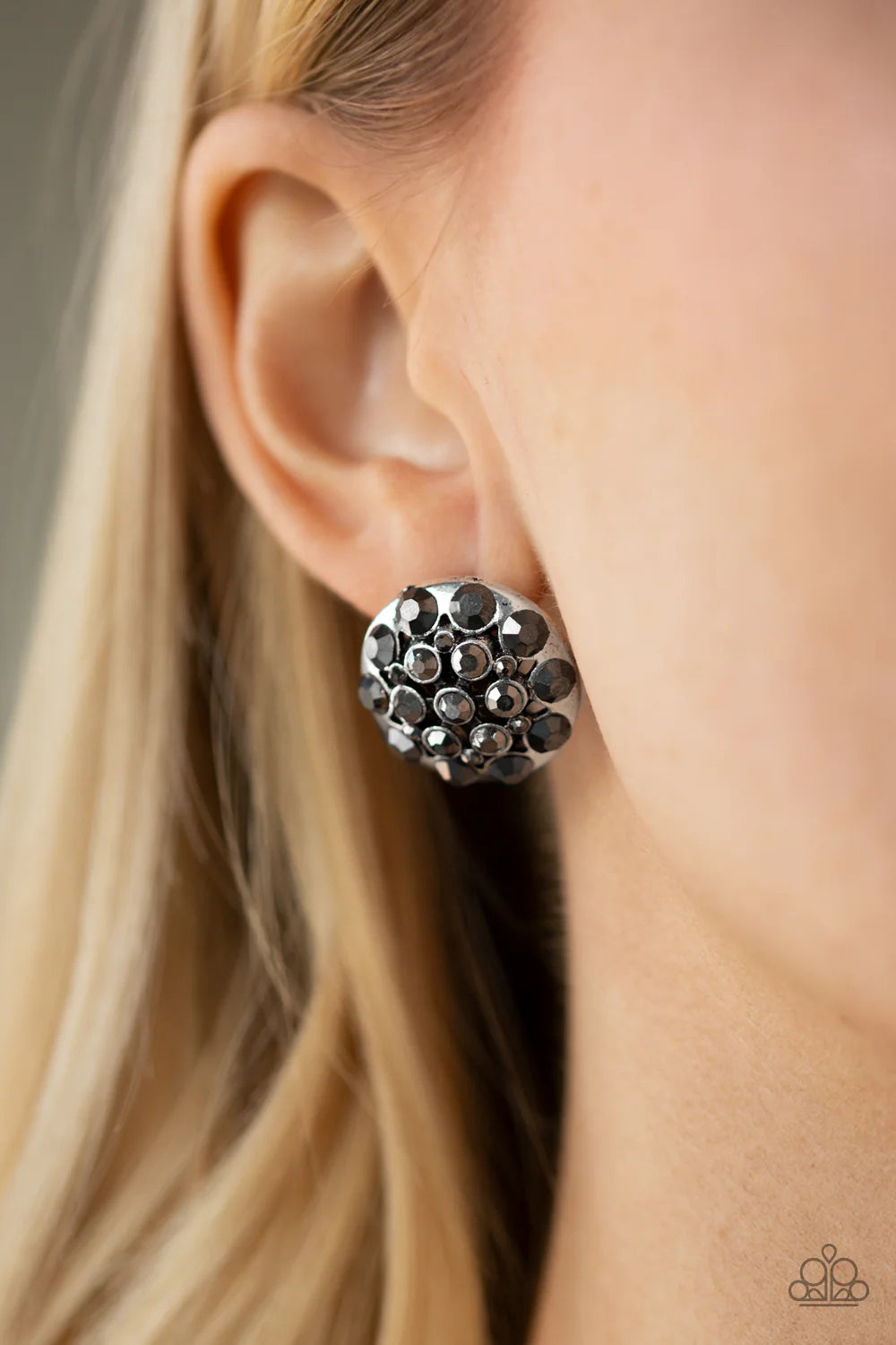 Paparazzi Earrings - Hollywood Drama - Silver