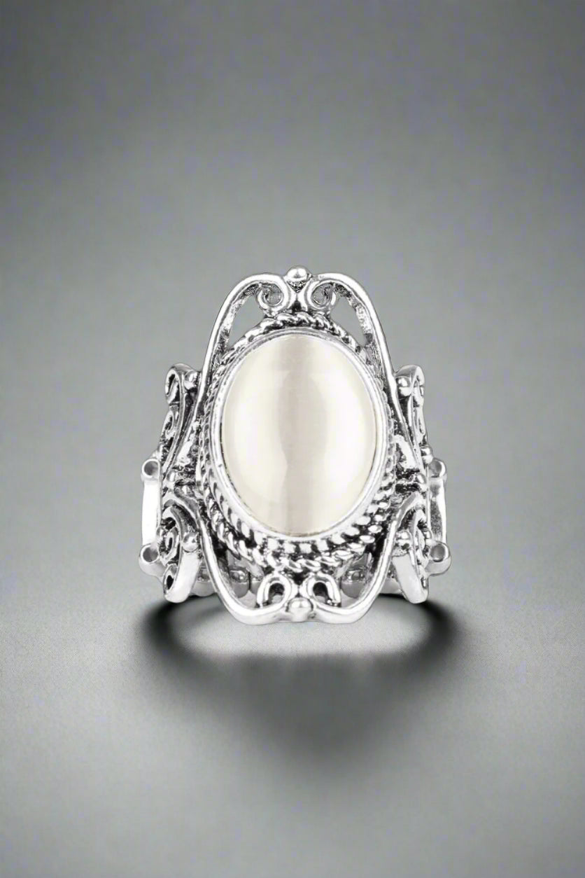 Paparazzi Rings - Fairytale Flair - White