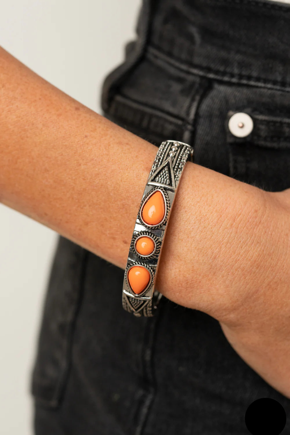 Paparazzi Bracelets - Radiant Ruins - Orange