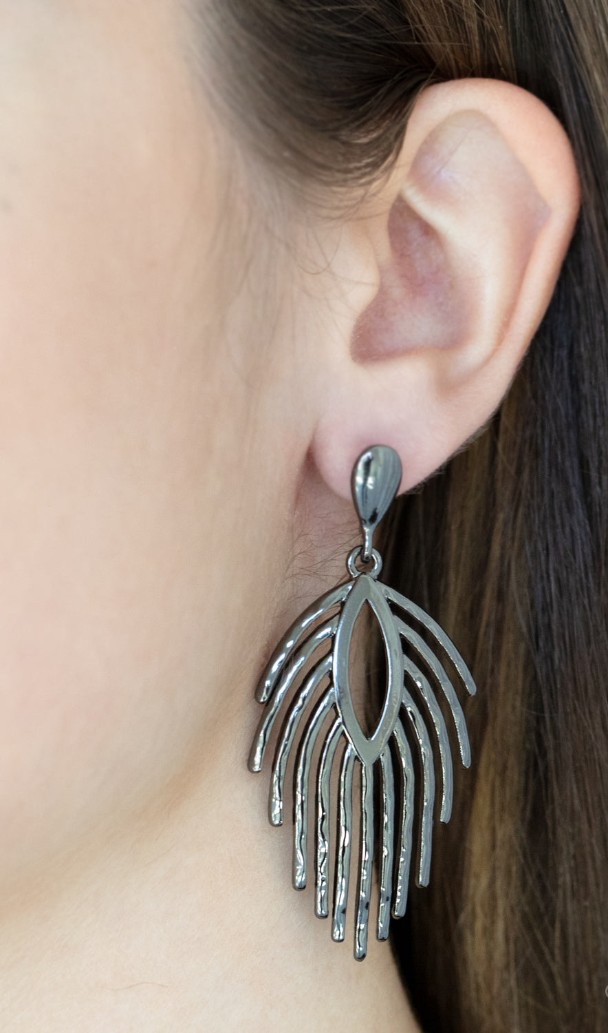 Paparazzi Earrings - Metro Safari - Black