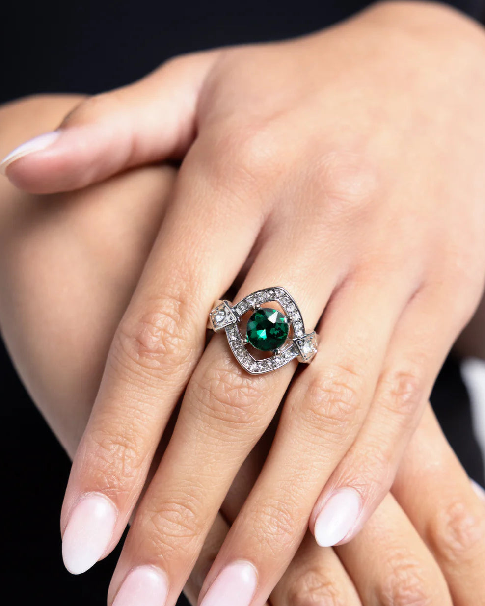 Paparazzi Rings - Undefeated Dazzle - Green