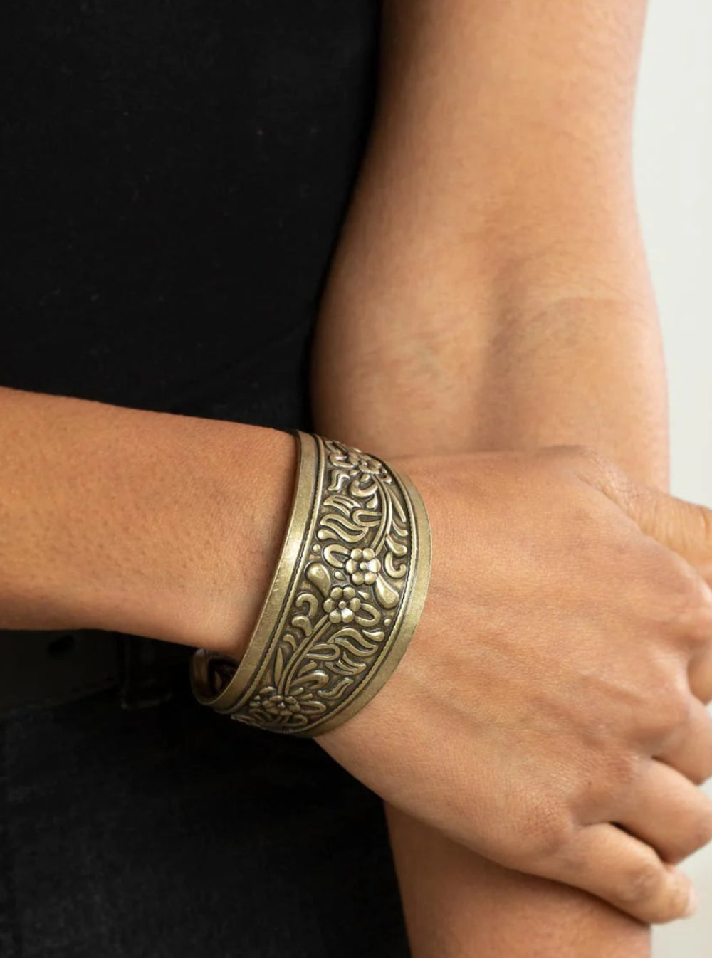 Paparazzi Bracelets - Purely Prairie - Brass