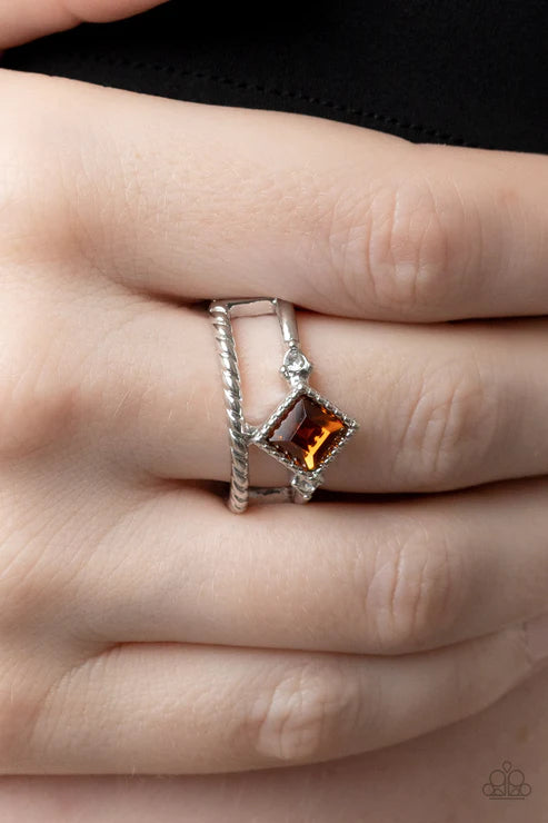 Paparazzi Rings - Angling for Attention - Brown