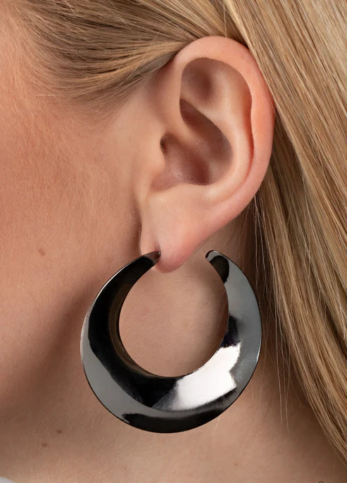 Paparazzi Earrings - Power Curves - Black