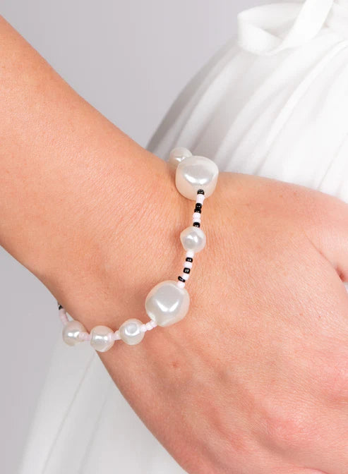 Paparazzi Bracelets - Contemporary Coastline - Pink