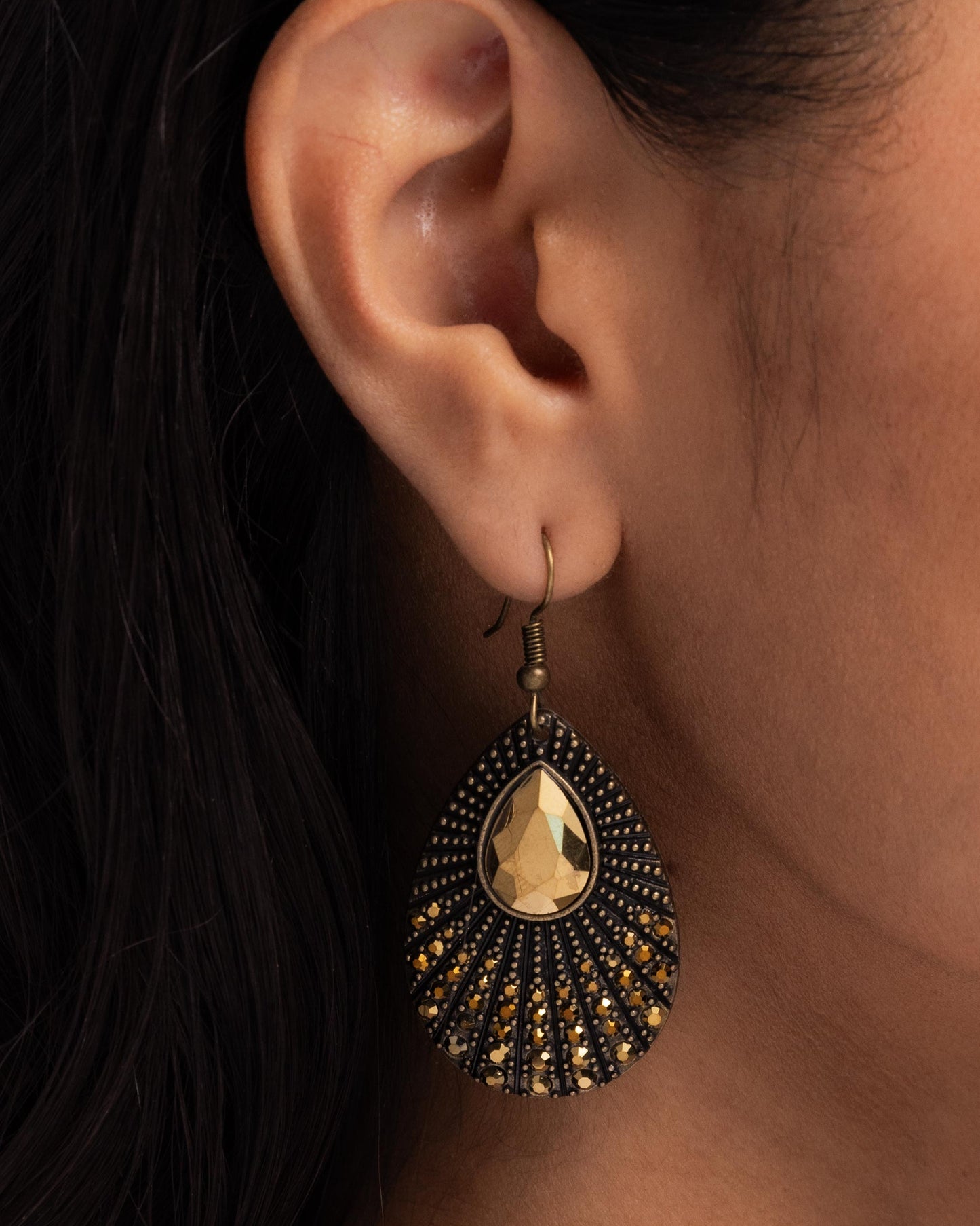 Paparazzi Earrings - Urban Relic - Brass