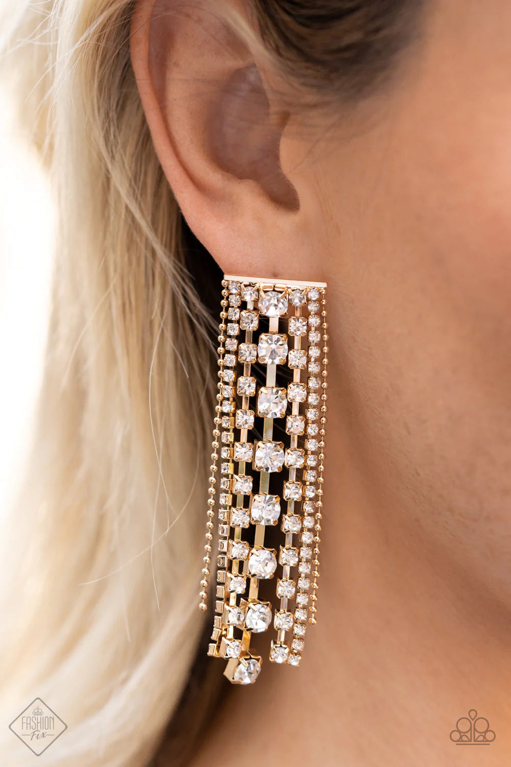 Paparazzi Earrings - Starry Streamers - Gold