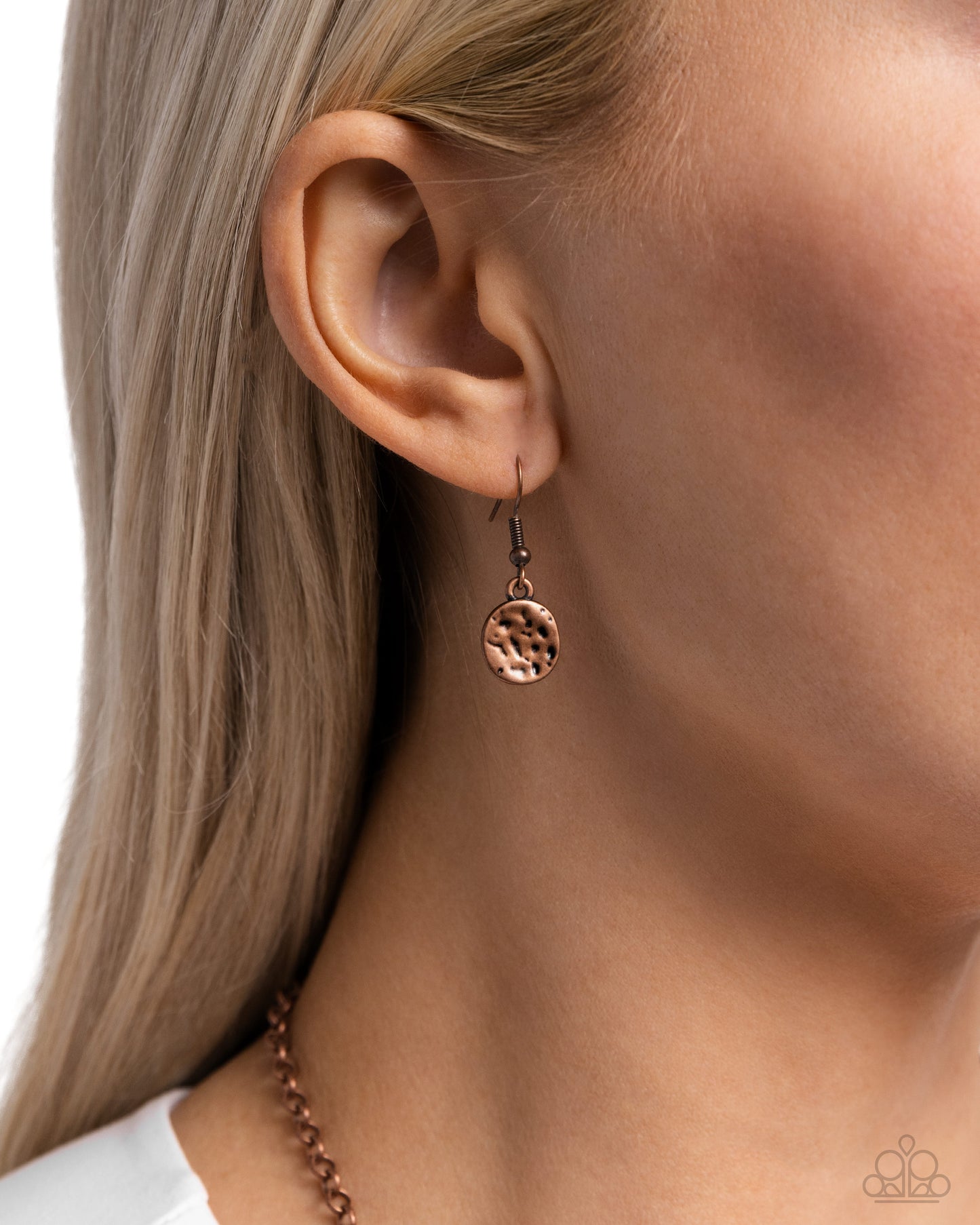 Paparazzi Necklaces - Elongated Elegance - Copper