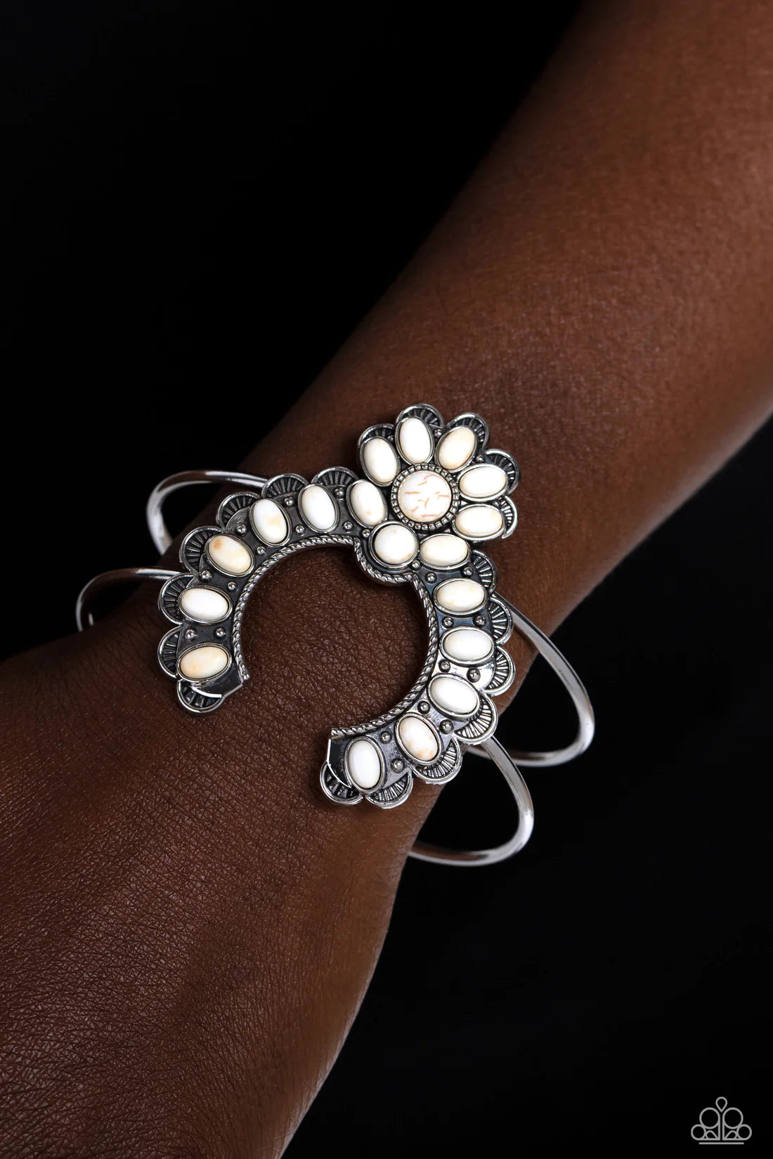 Paparazzi Bracelets - Zen Play On - White