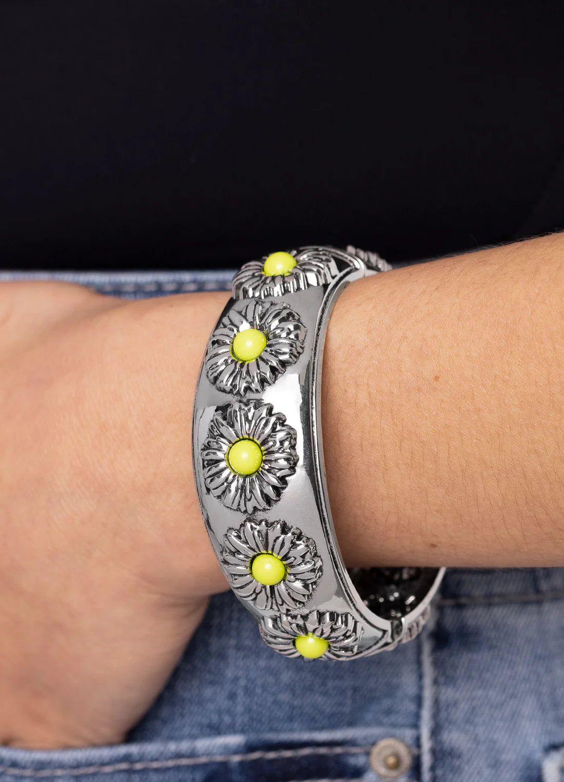 Paparazzi Bracelets - Taking Floral - Green