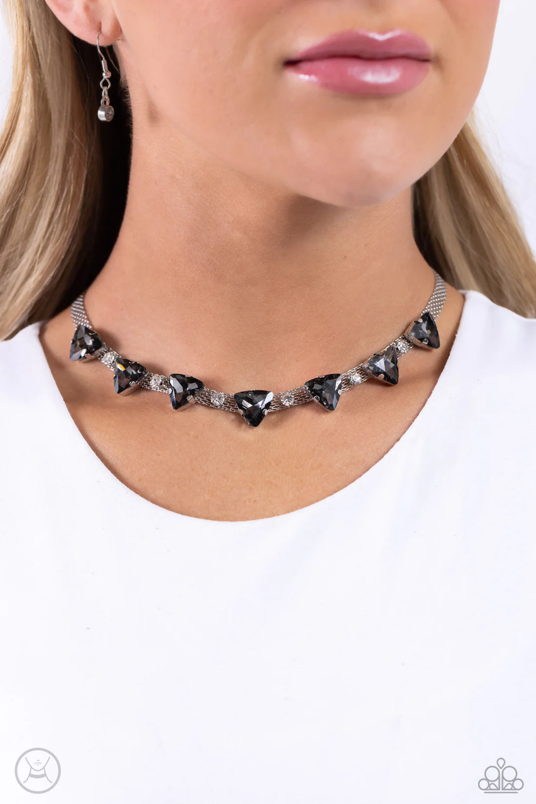 Paparazzi Necklaces - Strands of Sass - Silver