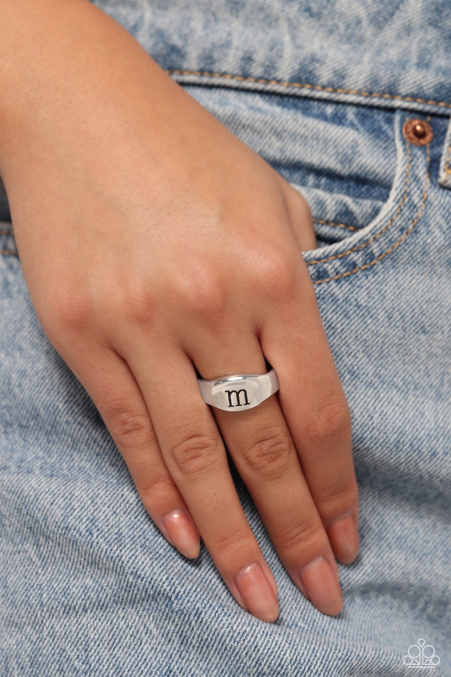 Paparazzi Rings - Monogram Memento - Silver - Y