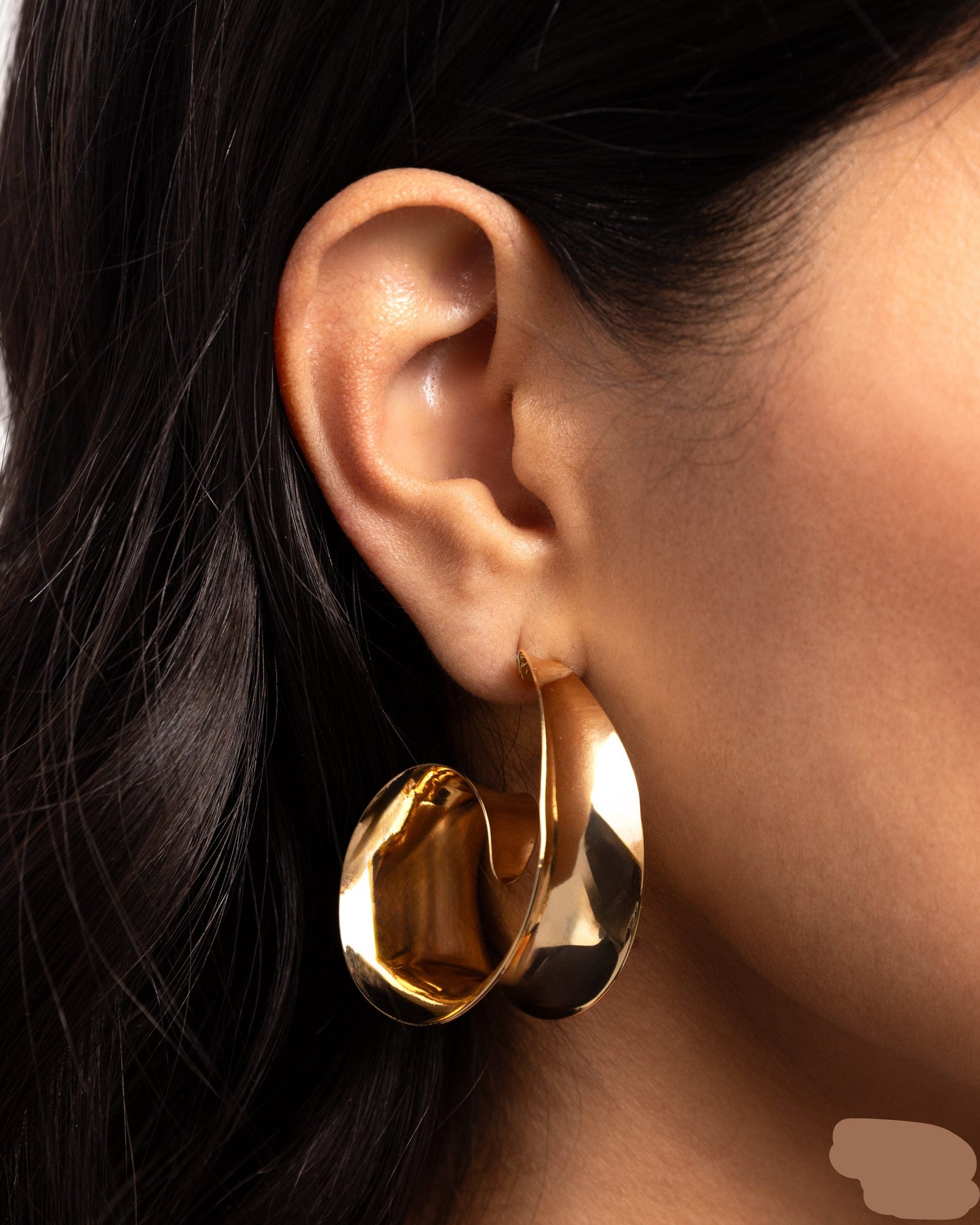 Paparazzi Earrings - Curly Cadence - Gold - E2827