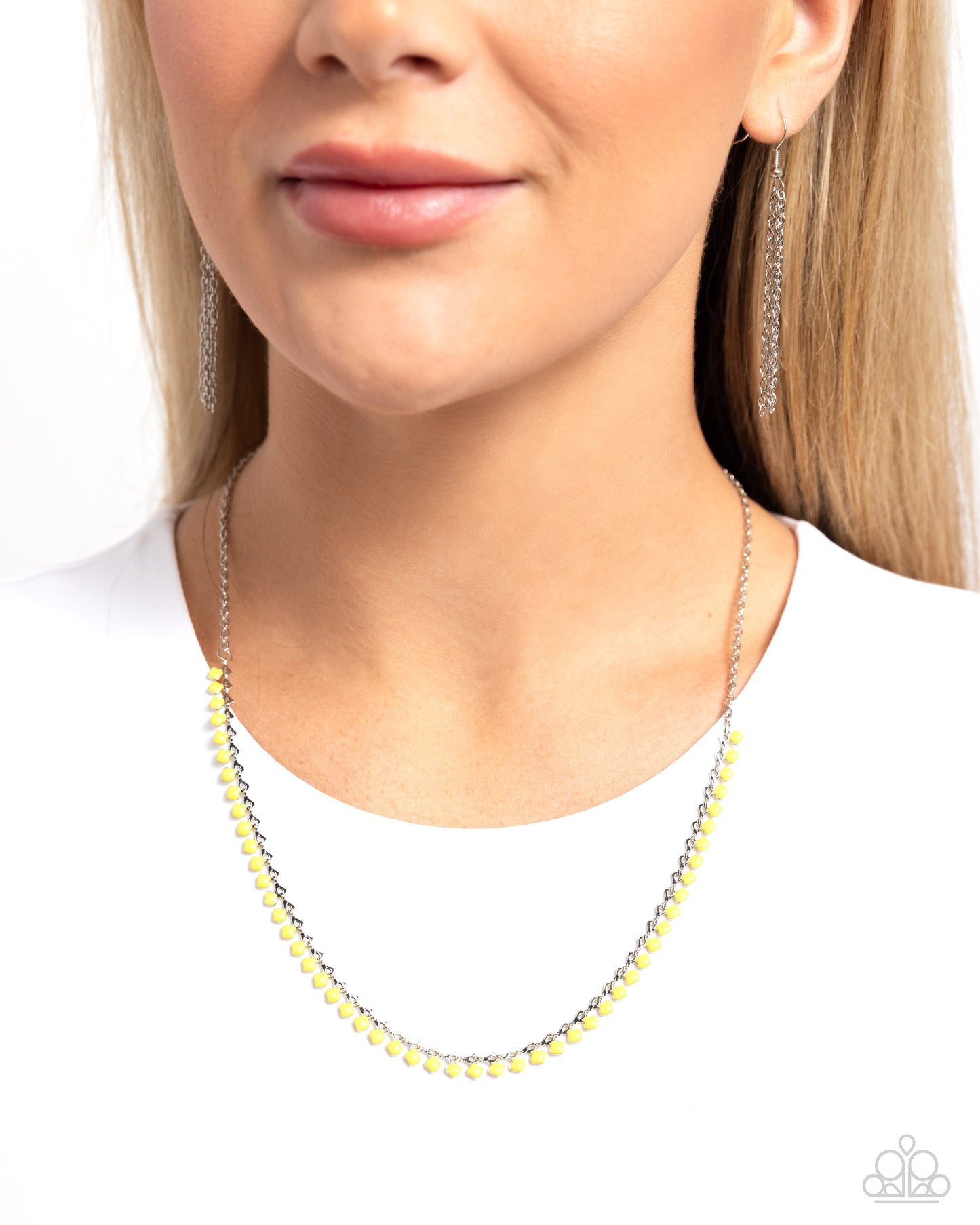 Paparazzi Necklaces - Colored Cadence - Yellow