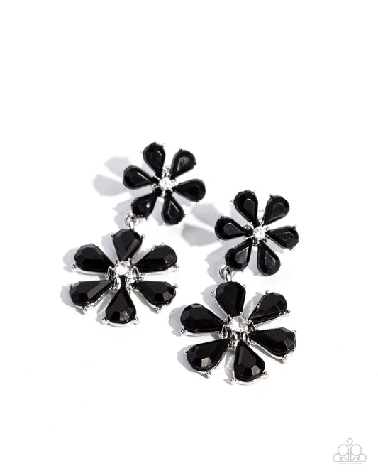Paparazzi Earrings - A Blast of Blossoms - Black