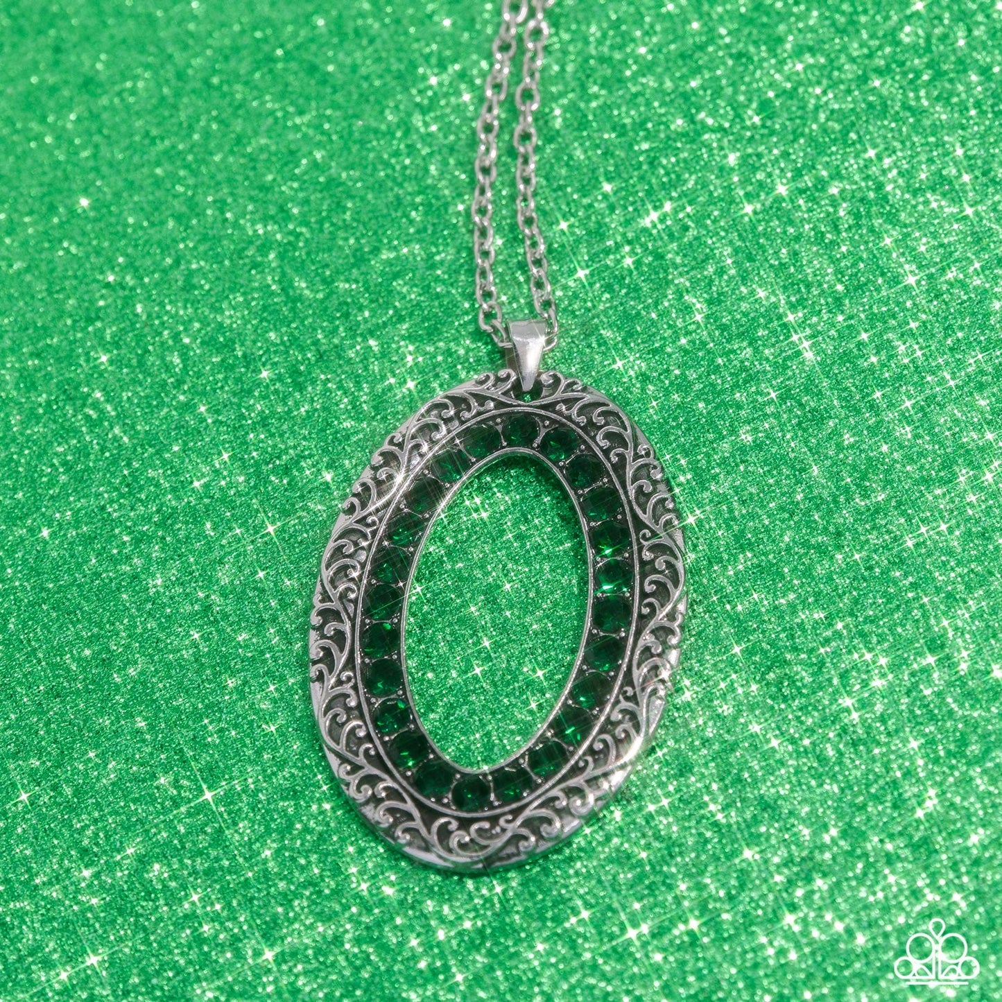 Paparazzi Necklaces - Villa Vixen - Green