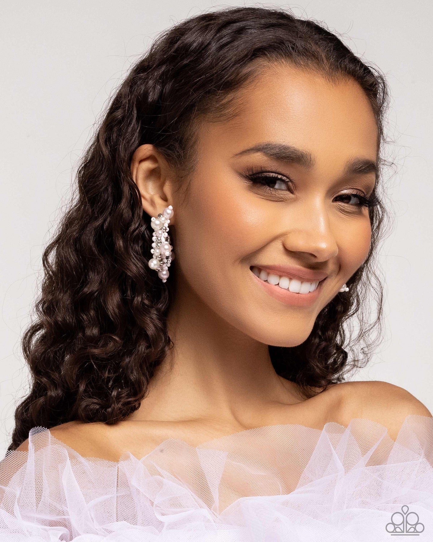 Paparazzi Earrings - Elite Expense - Pink