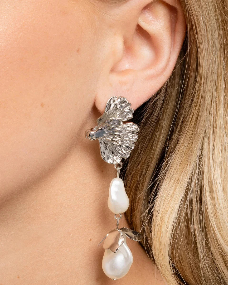 Paparazzi Earrings - Profound Pearls - White