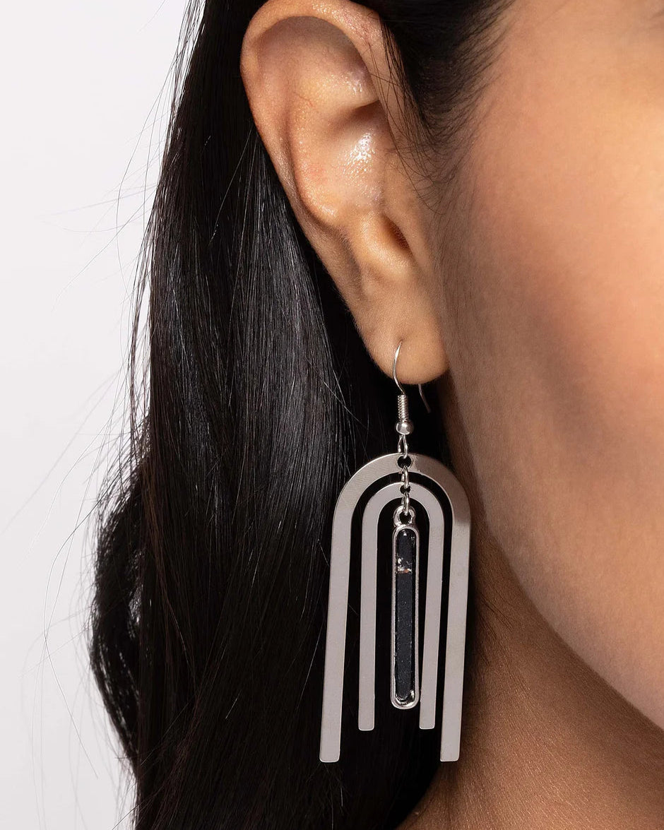 Paparazzi Earrings - Coarse Conversation - Black