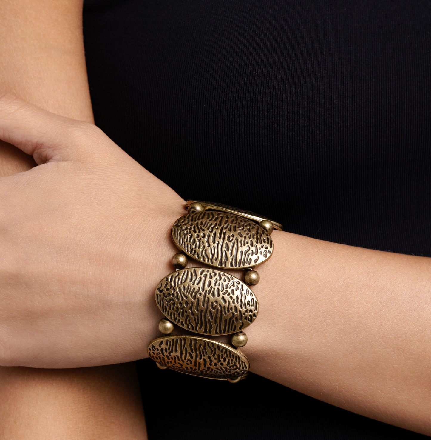 Paparazzi Bracelets - River Realm - Brass