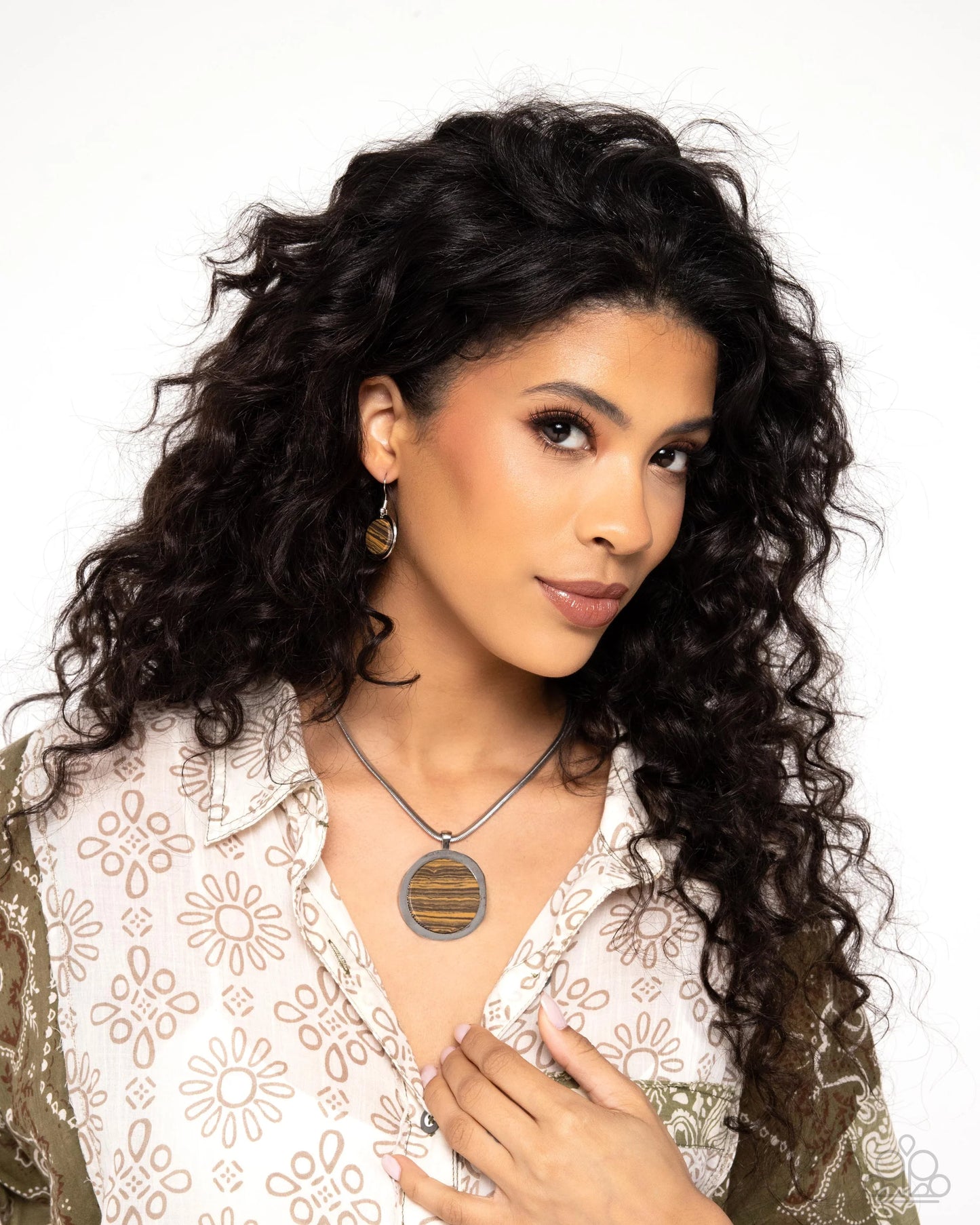Paparazzi Earrings - Pendant Paradox - Brown