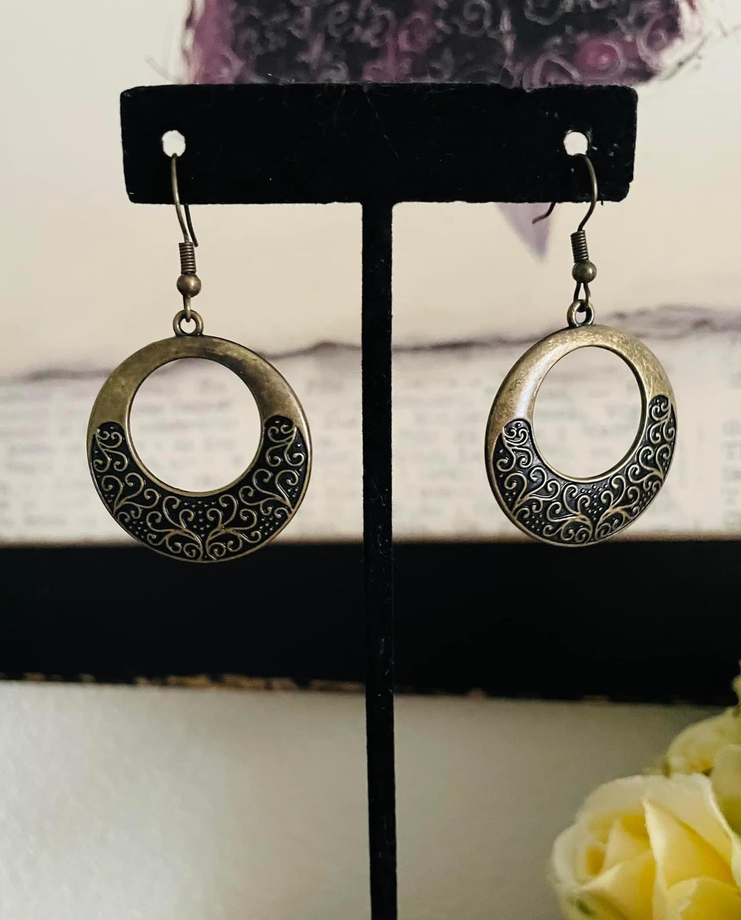 Paparazzi Earrings - Secret Vineyards - Brass