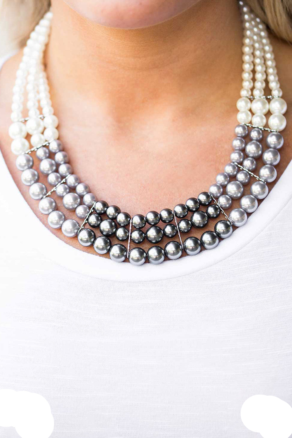 Paparazzi Blockbuster Necklaces - Lady In Waiting - Black - BN001