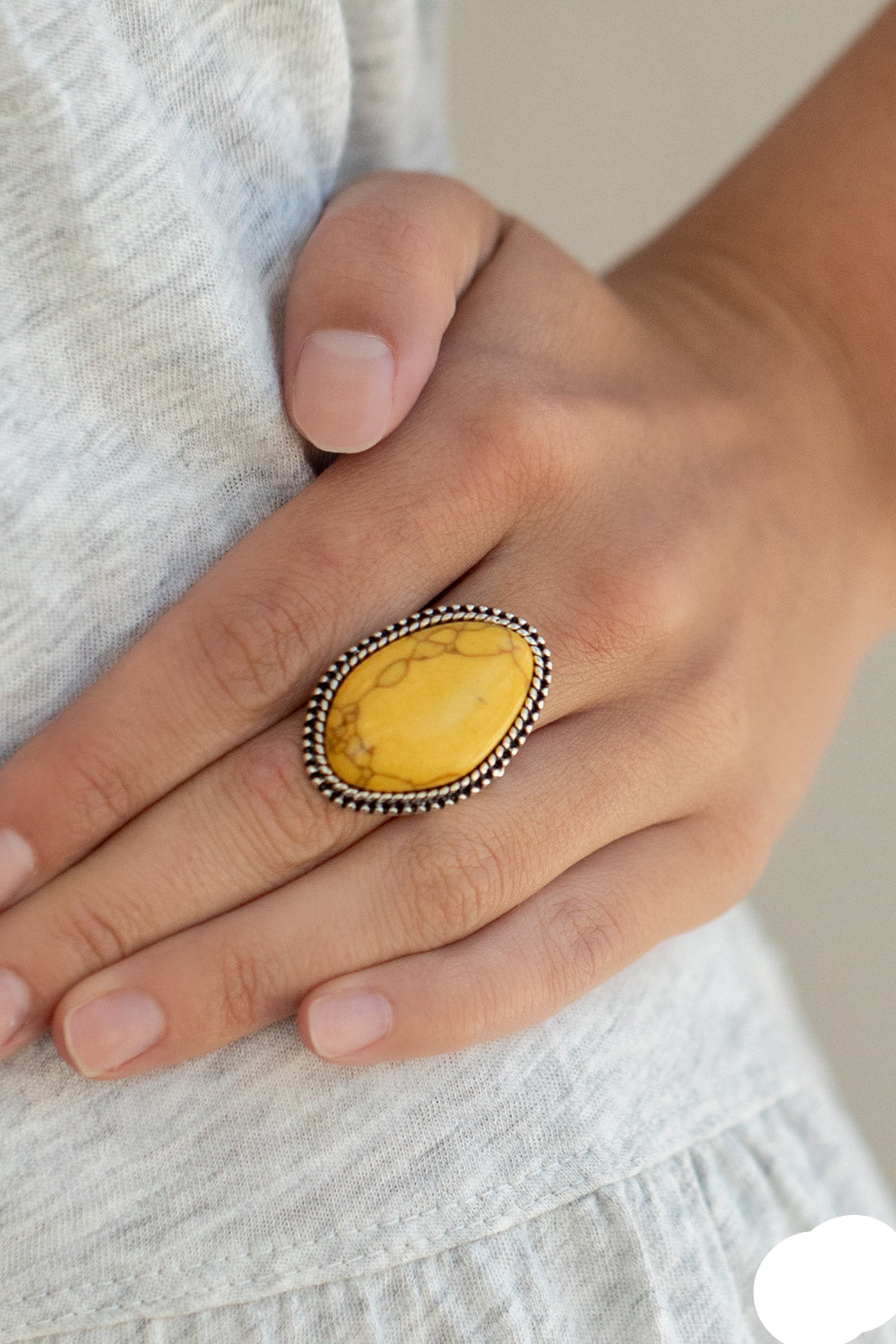 Paparazzi Rings - Stone Samba - Yellow - R176