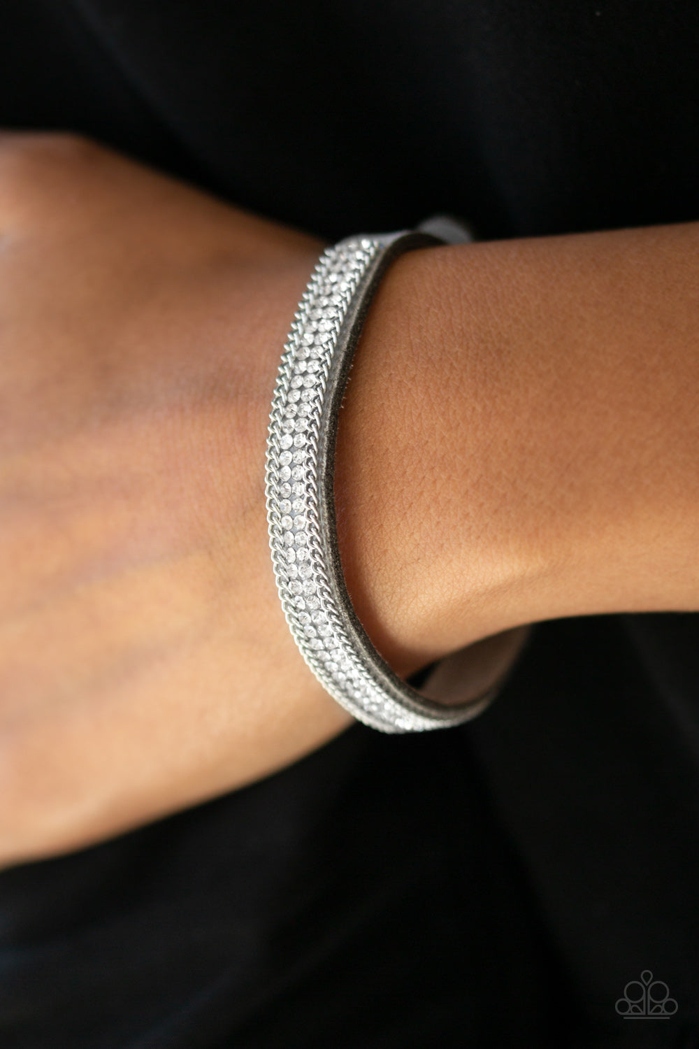 Paparazzi Urban Collection - Babe Bling - Silver