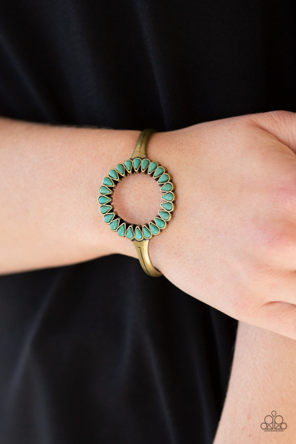 Paparazzi Bracelets - Divinely Desert - Brass
