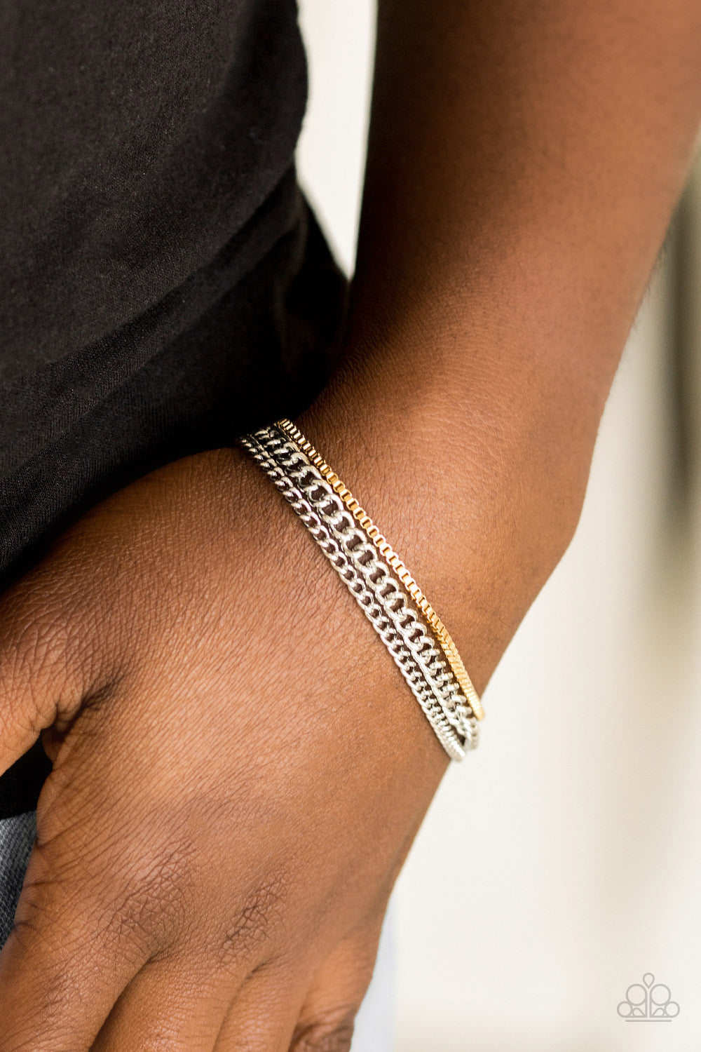 Paparazzi Bracelets - Industrial Icon - Silver