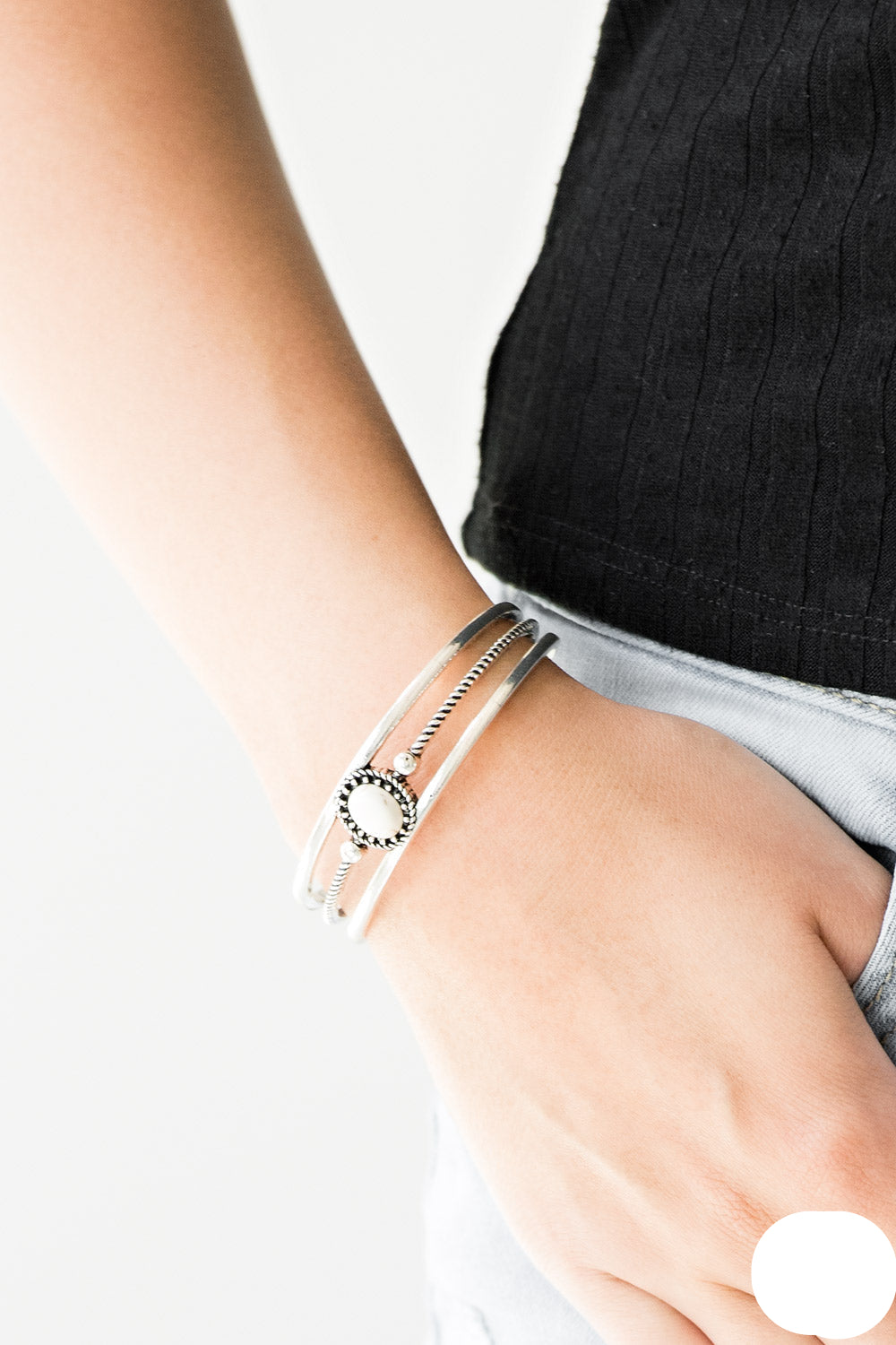 Paparazzi Bracelets - Borderline Borderland - White Cuff