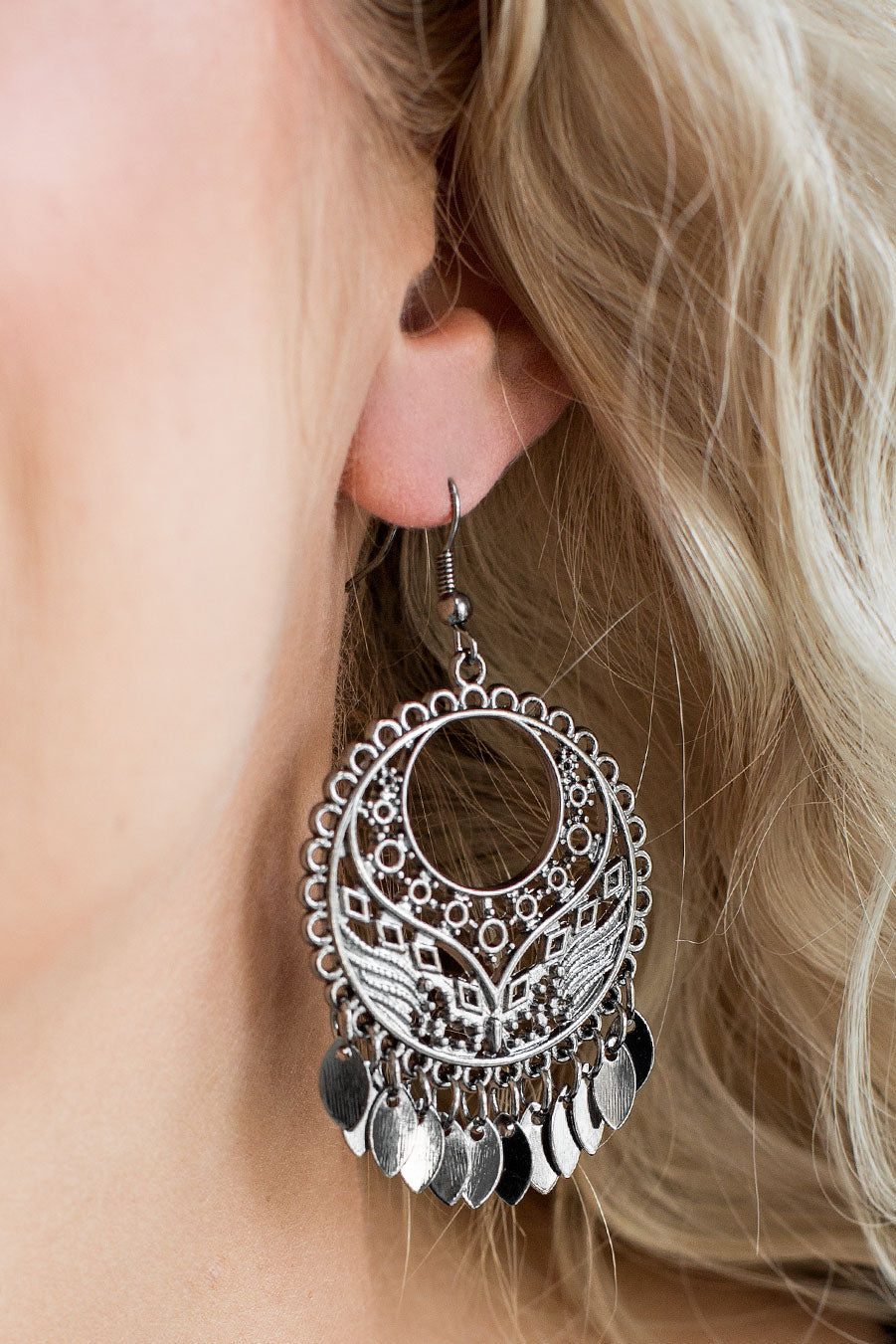 Paparazzi Earrings - Far Off Horizons - Black