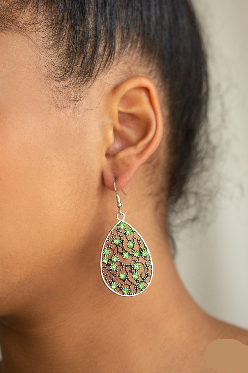 Paparazzi Earrings - Dazzling Dew - Green