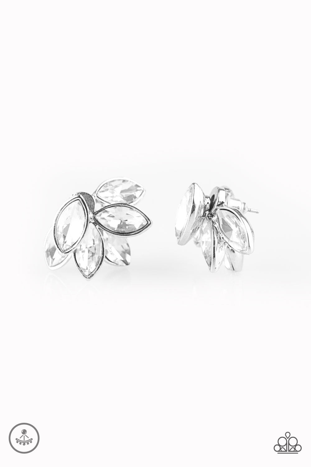 Paparazzi earring - Fanciest Of Them All - White