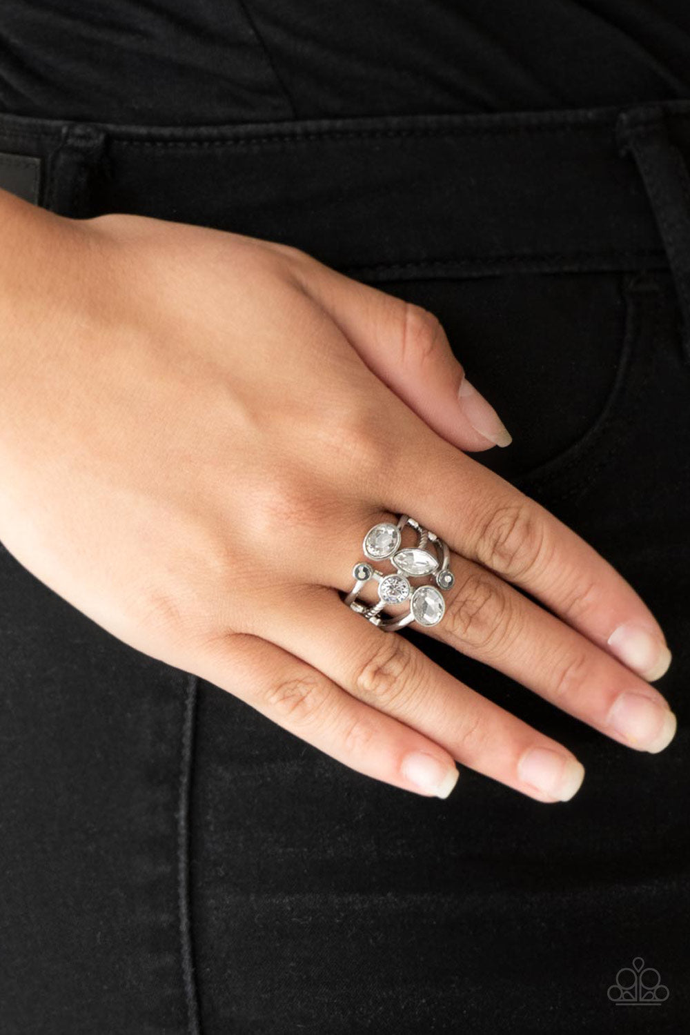 Paparazzi Rings - Metro Mingle - Silver