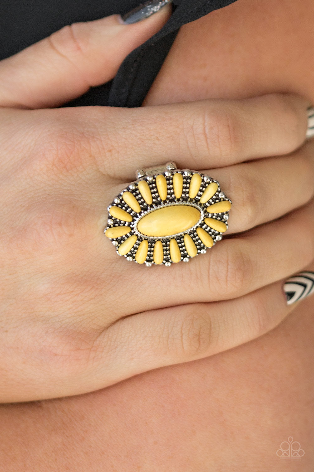 Paparazzi Rings - Cactus Cabana - Yellow