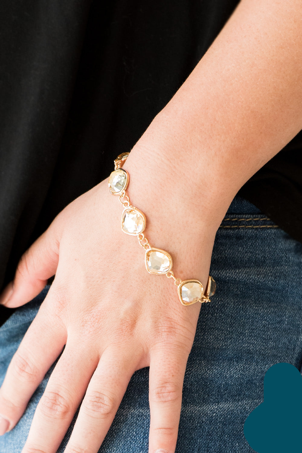 Paparazzi Bracelets - Perfect Imperfection - Gold