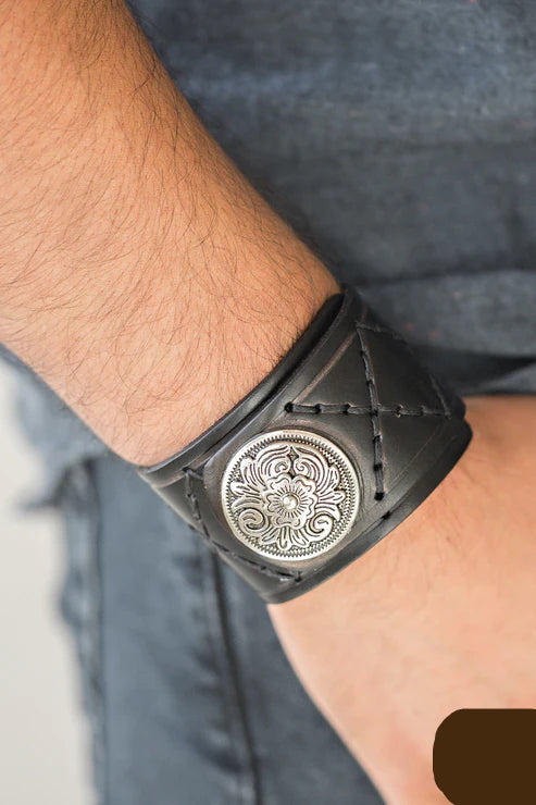 Paparazzi Urban Collection - Badlands Bandit - Black