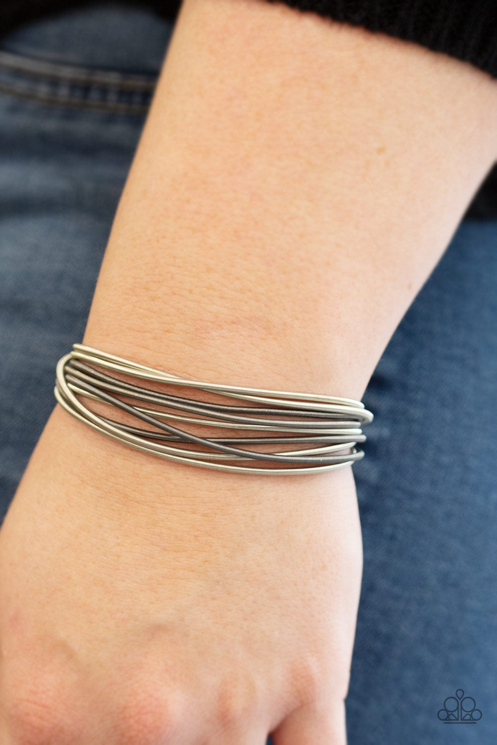 Paparazzi Bracelets - Mainstream Maverick - Silver