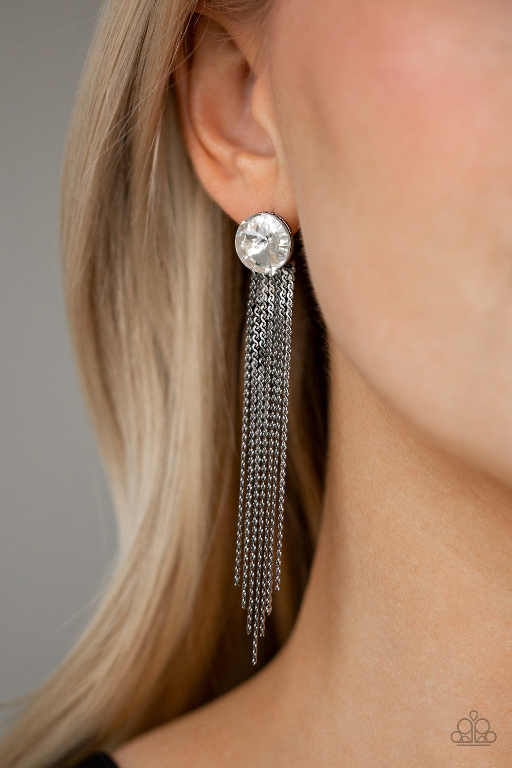 Paparazzi Earrings - Level Up - Black