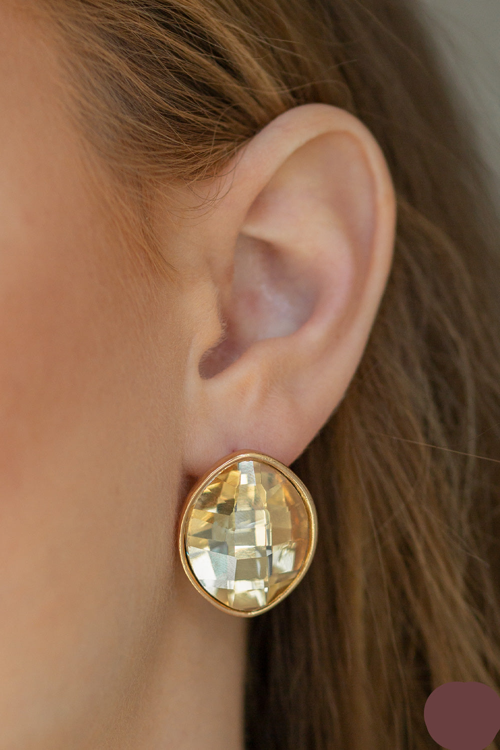 Paparazzi Earrings - Movie Star Sparkle - Gold