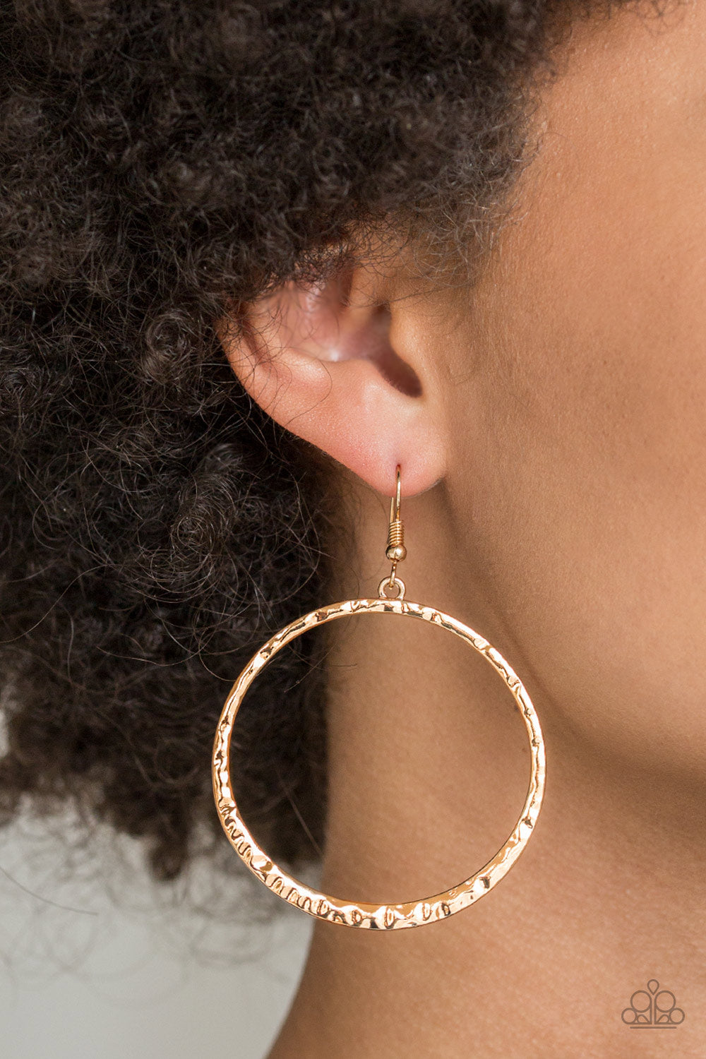 Paparazzi Earrings - So Sleek - Gold