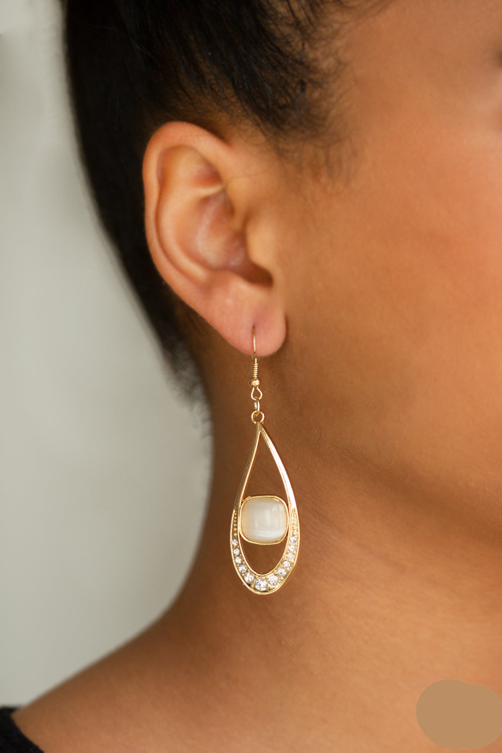 Paparazzi Earrings - The Greatest Glow on Earth - Gold