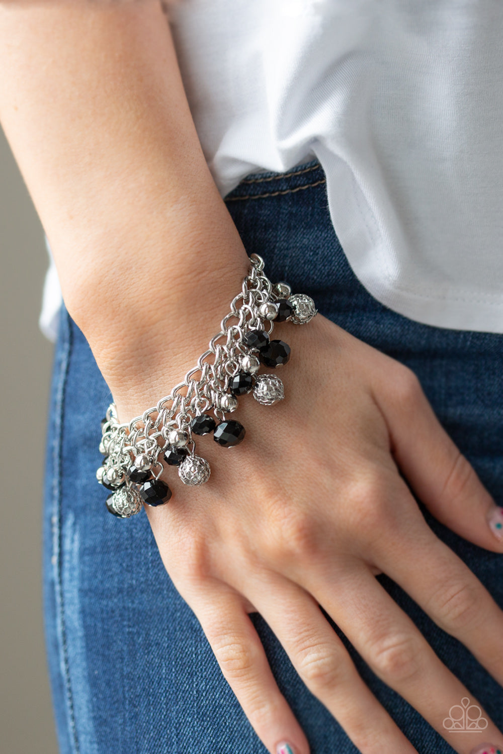 Paparazzi Bracelets - The Party Planner - Black