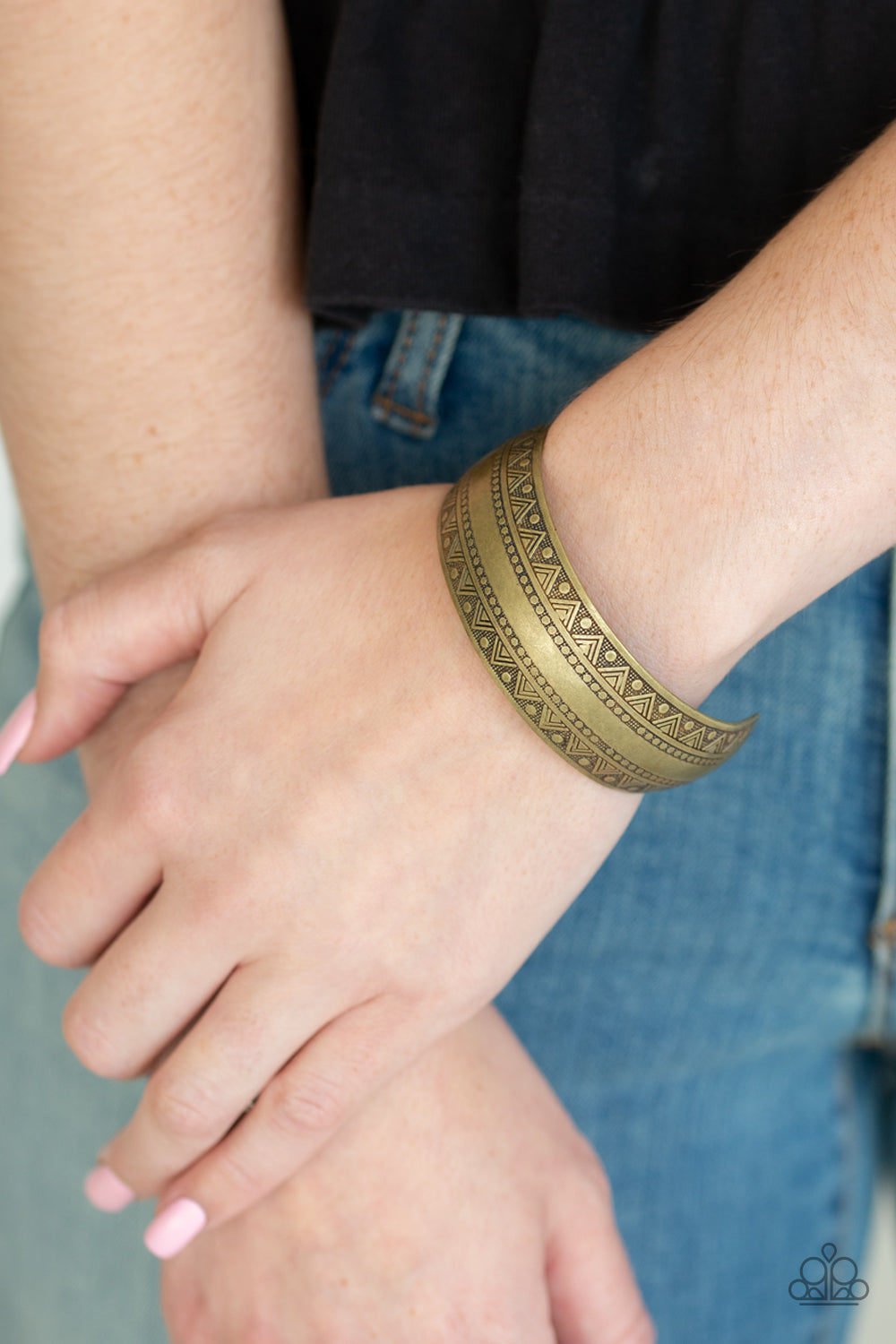 Paparazzi Bracelets - Desert Peaks - Brass
