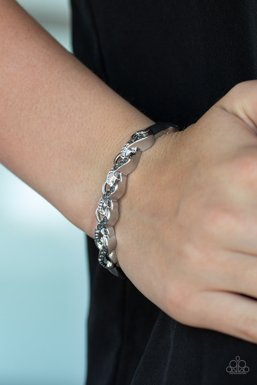 Paparazzi bracelets - Infinite Sparkle - Silver