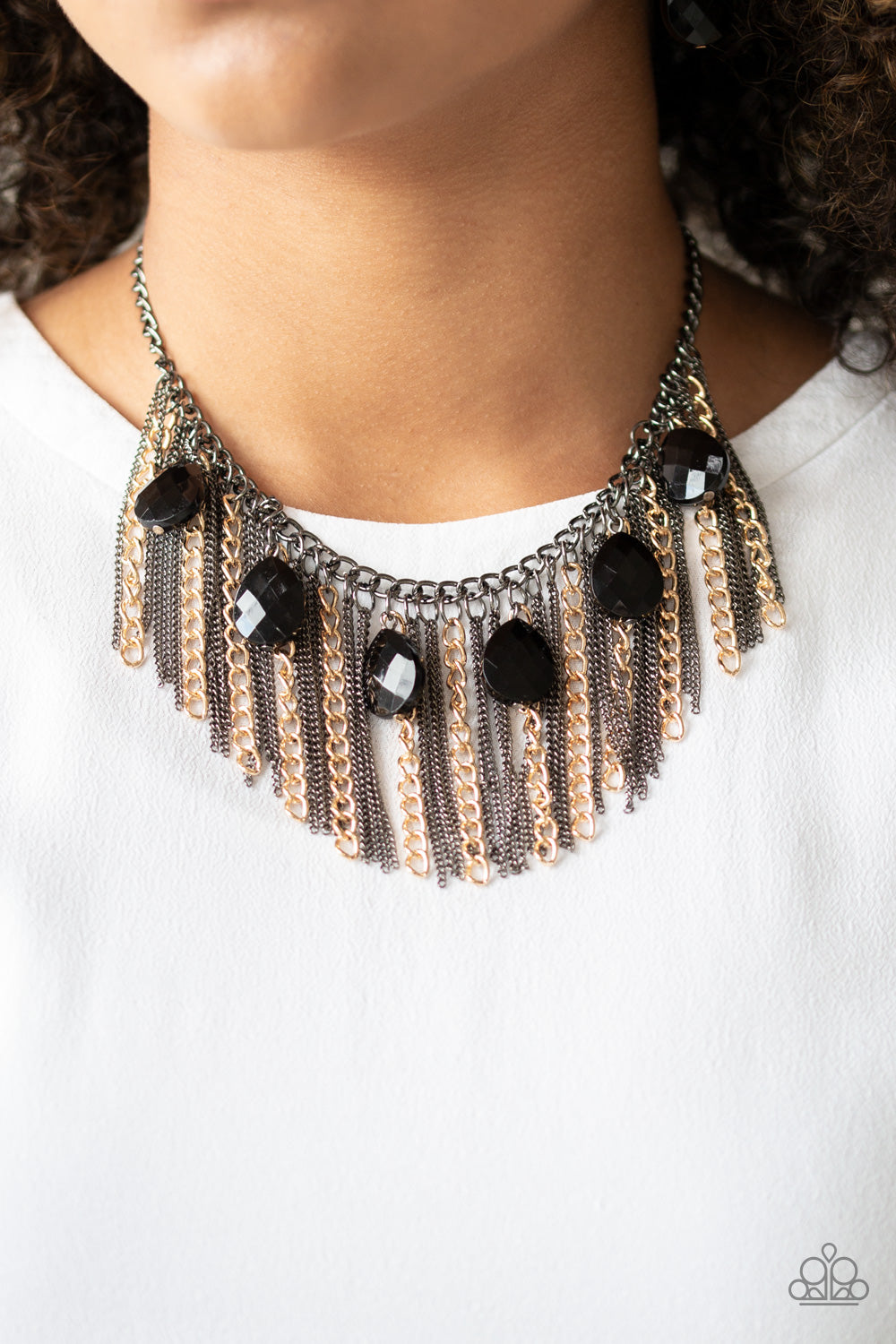 Paparazzi Necklaces - Vixen Conviction - Multi